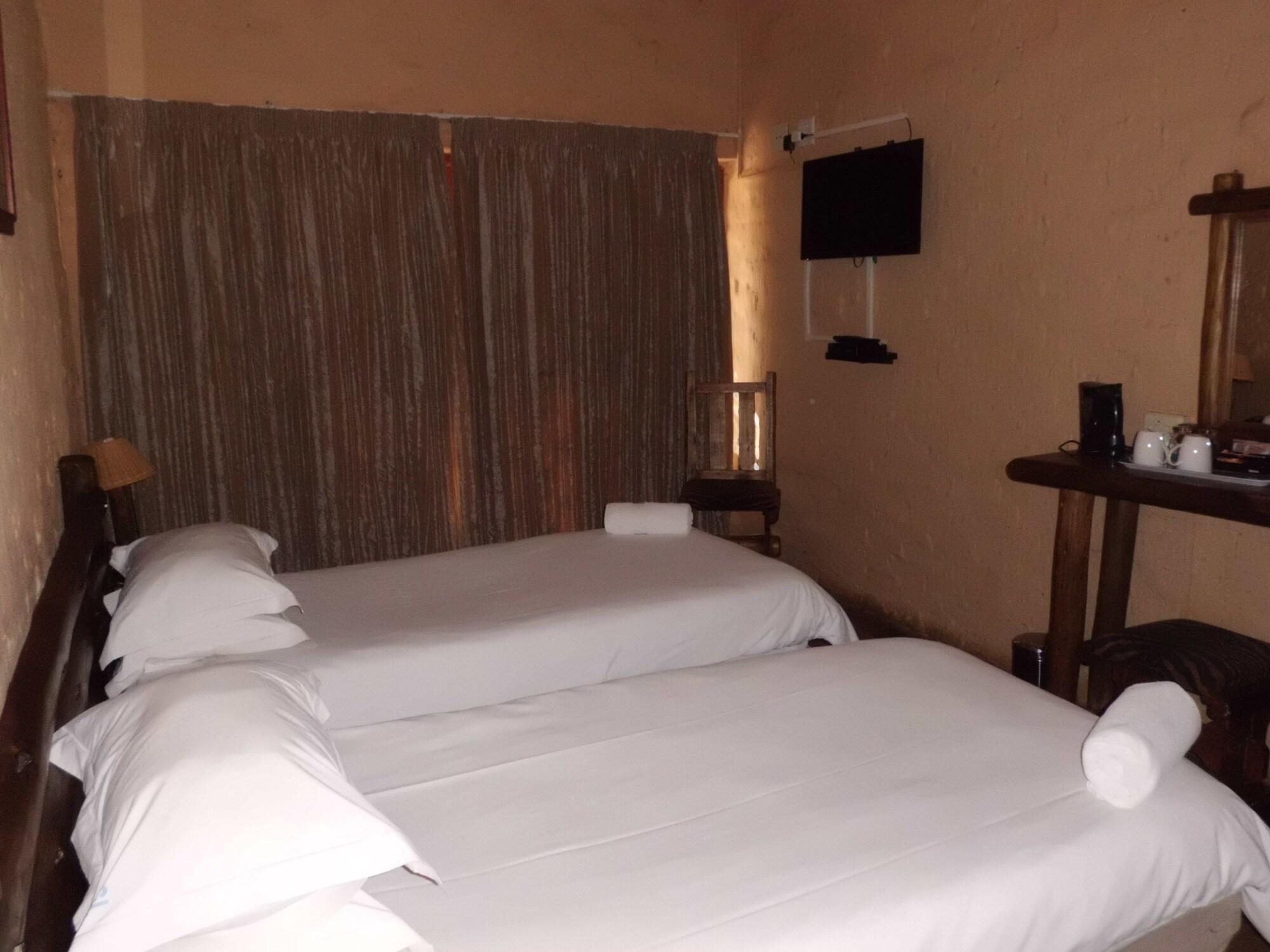 Bains Lodge Bloemfontein Bagian luar foto