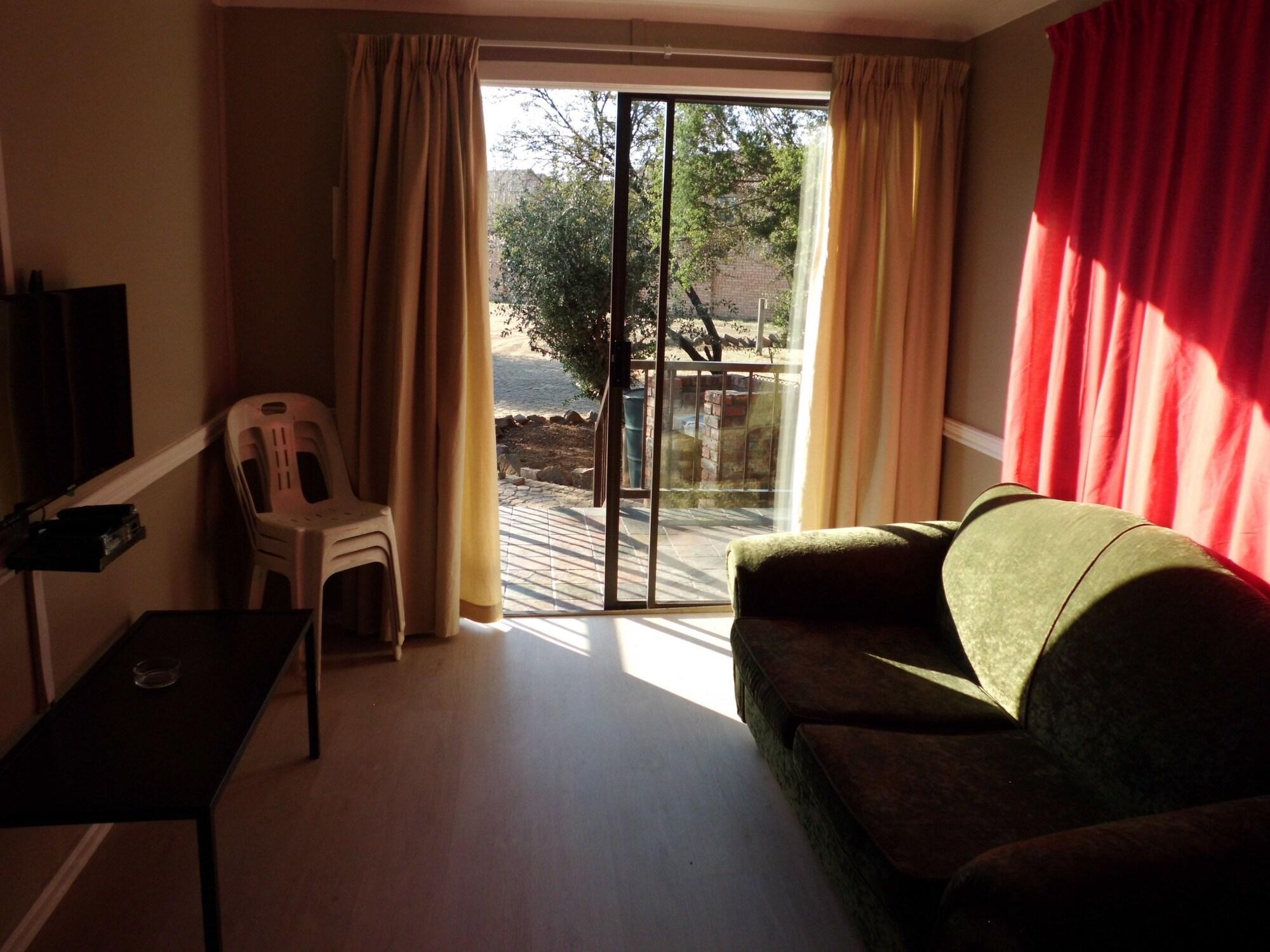 Bains Lodge Bloemfontein Bagian luar foto