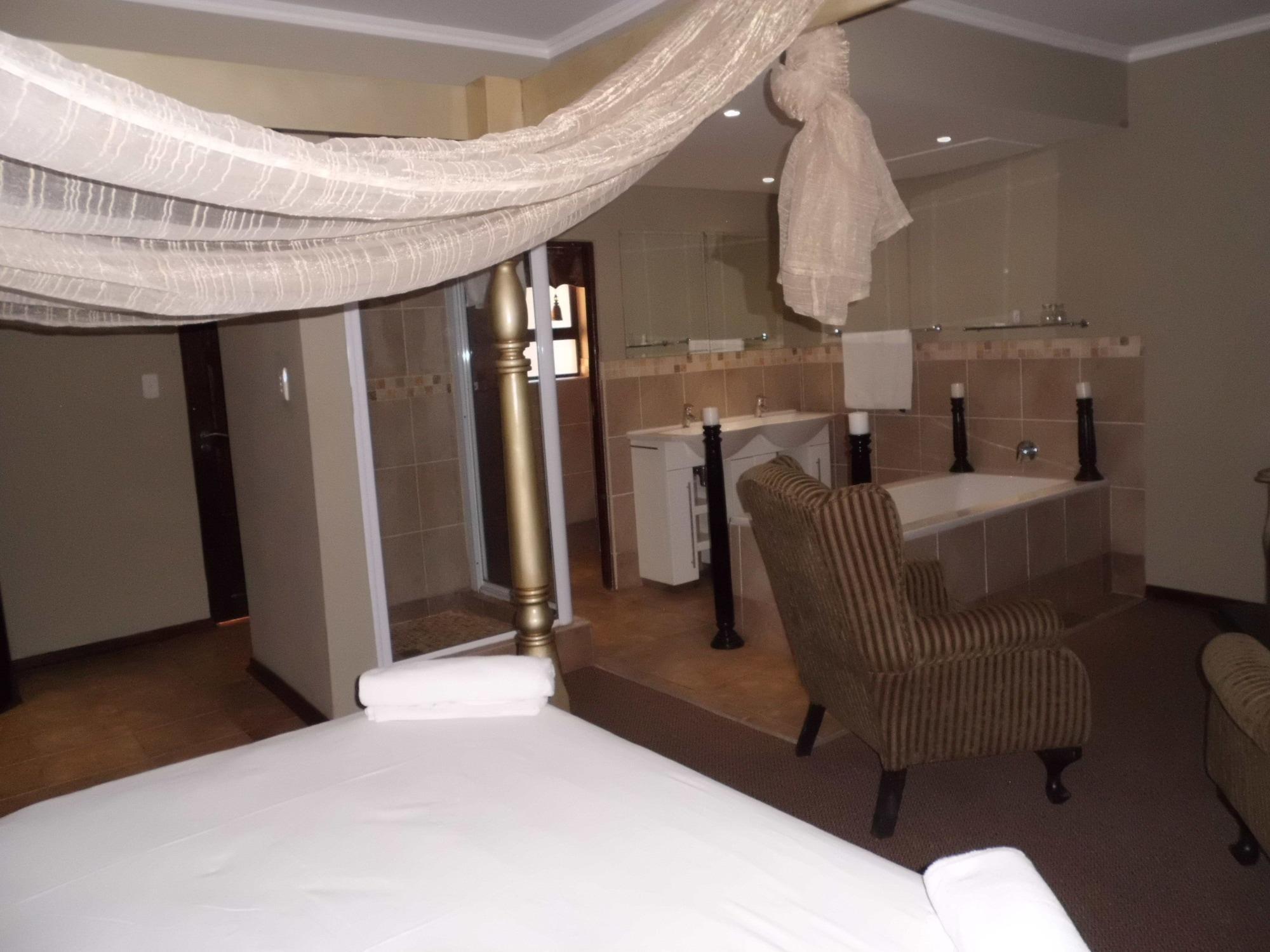 Bains Lodge Bloemfontein Bagian luar foto